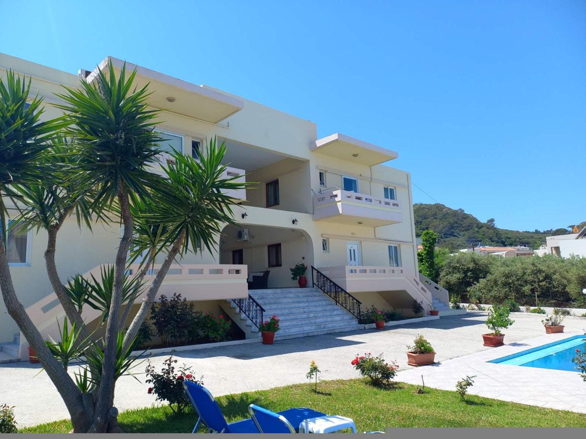 Litinas Apartments With Pool Агия-Марина Экстерьер фото